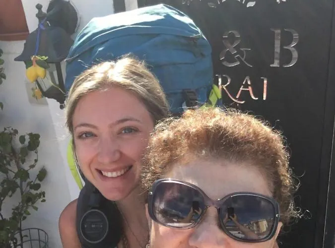 ベッド・アンド・ブレックファスト Frai