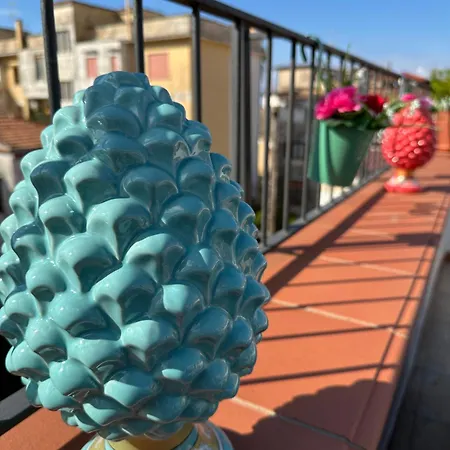 Frai לינה וארוחת בוקר